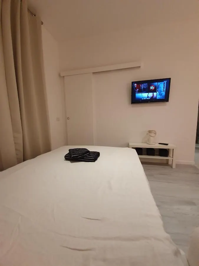 Fiera San Siro Suites 2 Милан